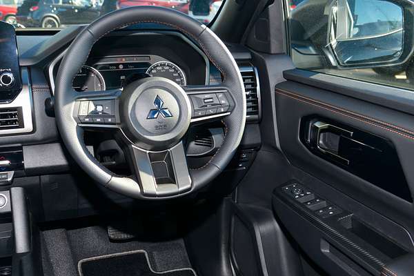 2025 Mitsubishi Triton GSR MV 4X4