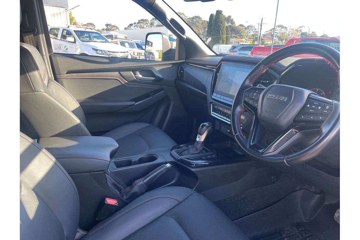 2022 Isuzu D-MAX X-TERRAIN  4X4