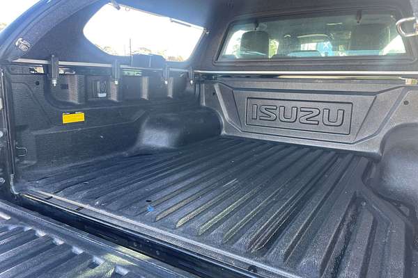 2022 Isuzu D-MAX X-TERRAIN  4X4