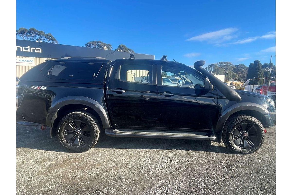 2022 Isuzu D-MAX X-TERRAIN  4X4