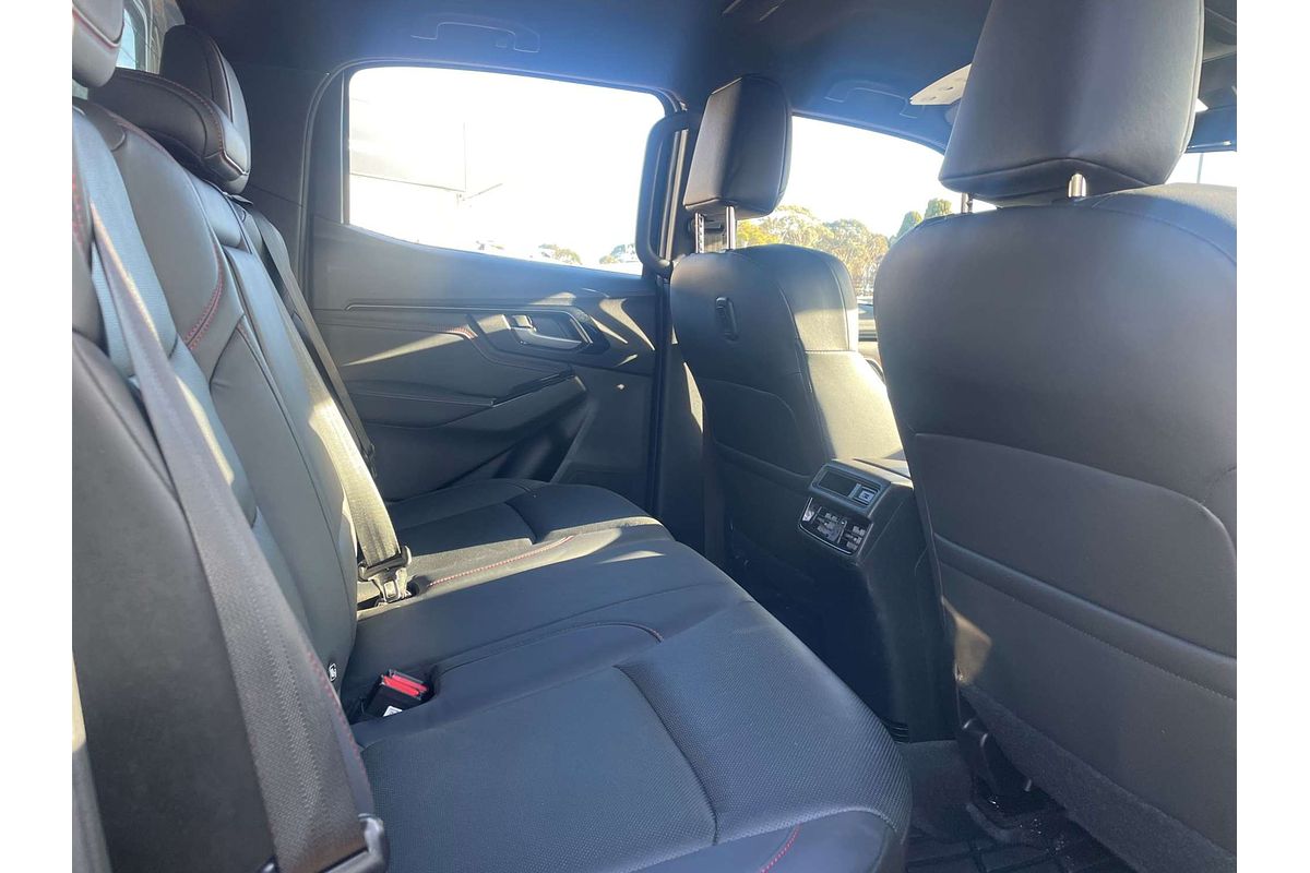 2022 Isuzu D-MAX X-TERRAIN  4X4