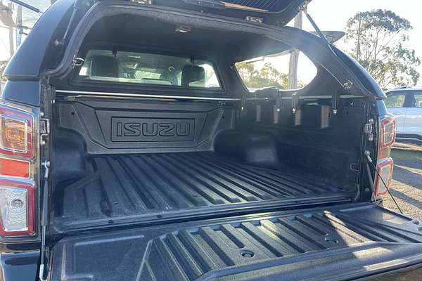 2022 Isuzu D-MAX X-TERRAIN  4X4