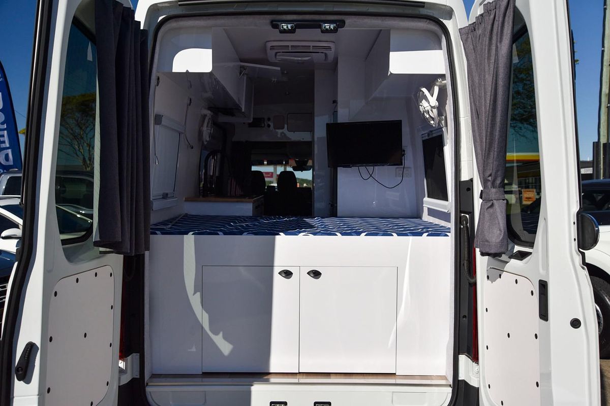 2023 LDV Deliver 9 LWB