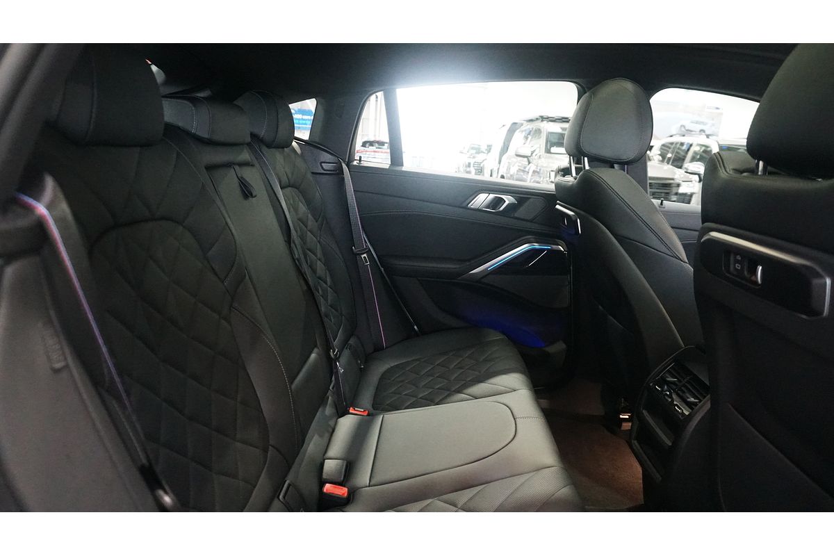 2023 BMW X6 xDrive30d M Sport G06