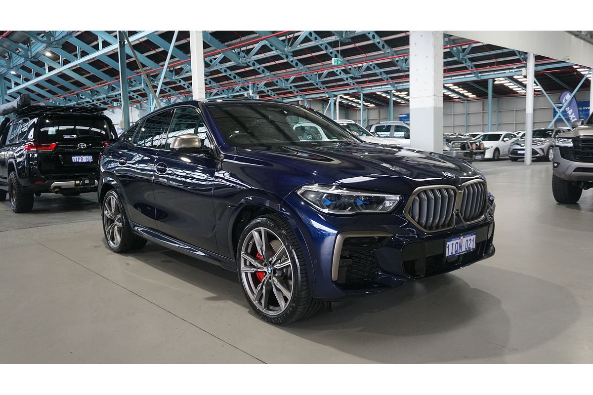2022 BMW X6 M50i G06