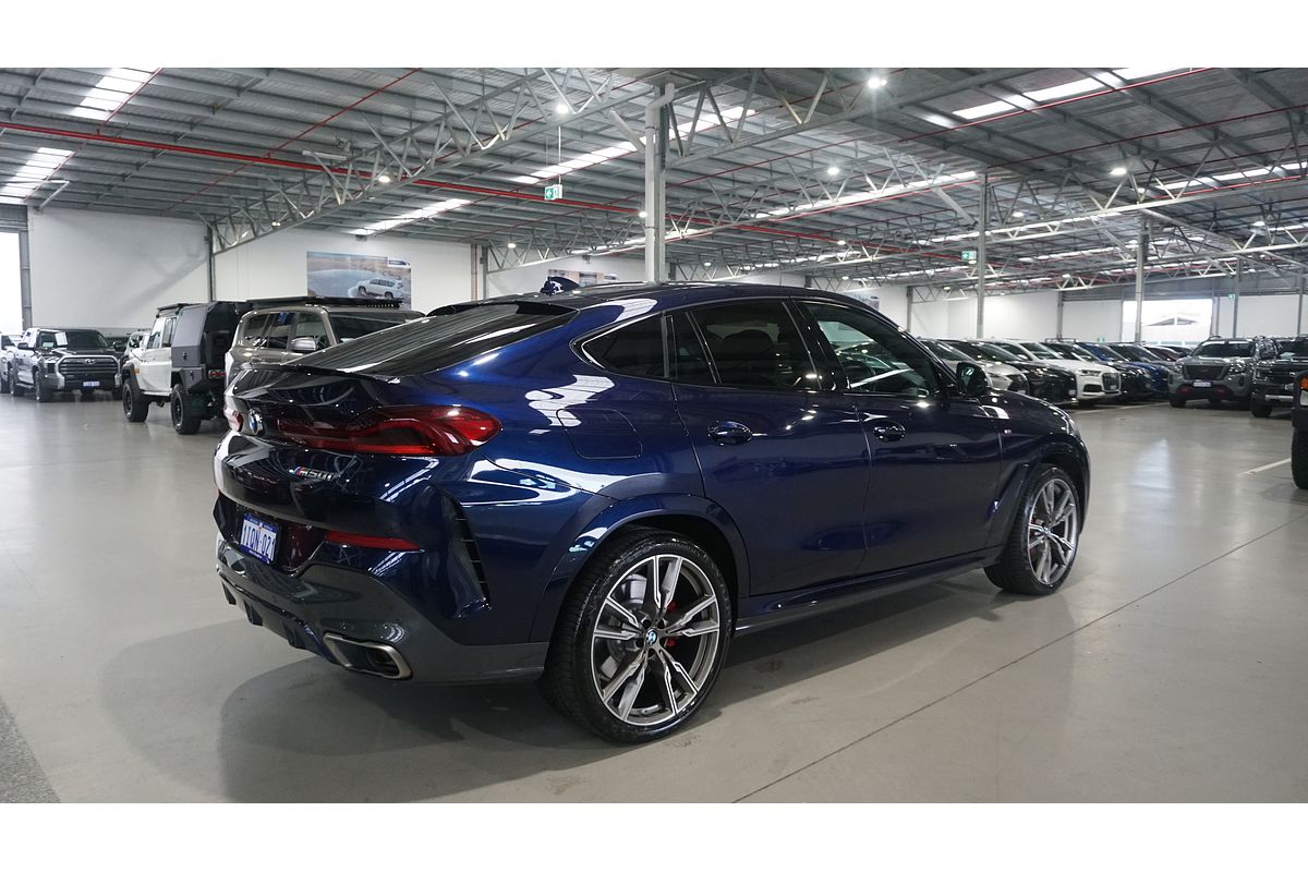2022 BMW X6 M50i G06