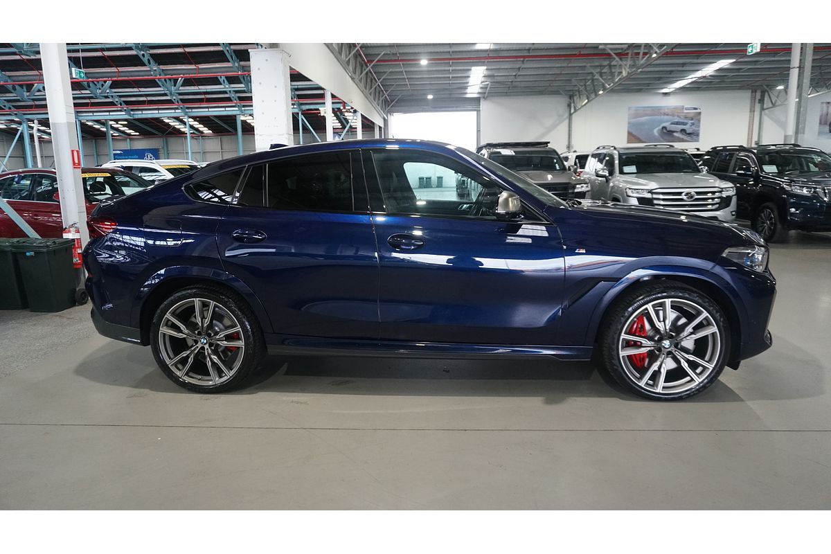 2022 BMW X6 M50i G06