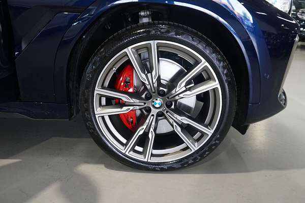 2022 BMW X6 M50i G06