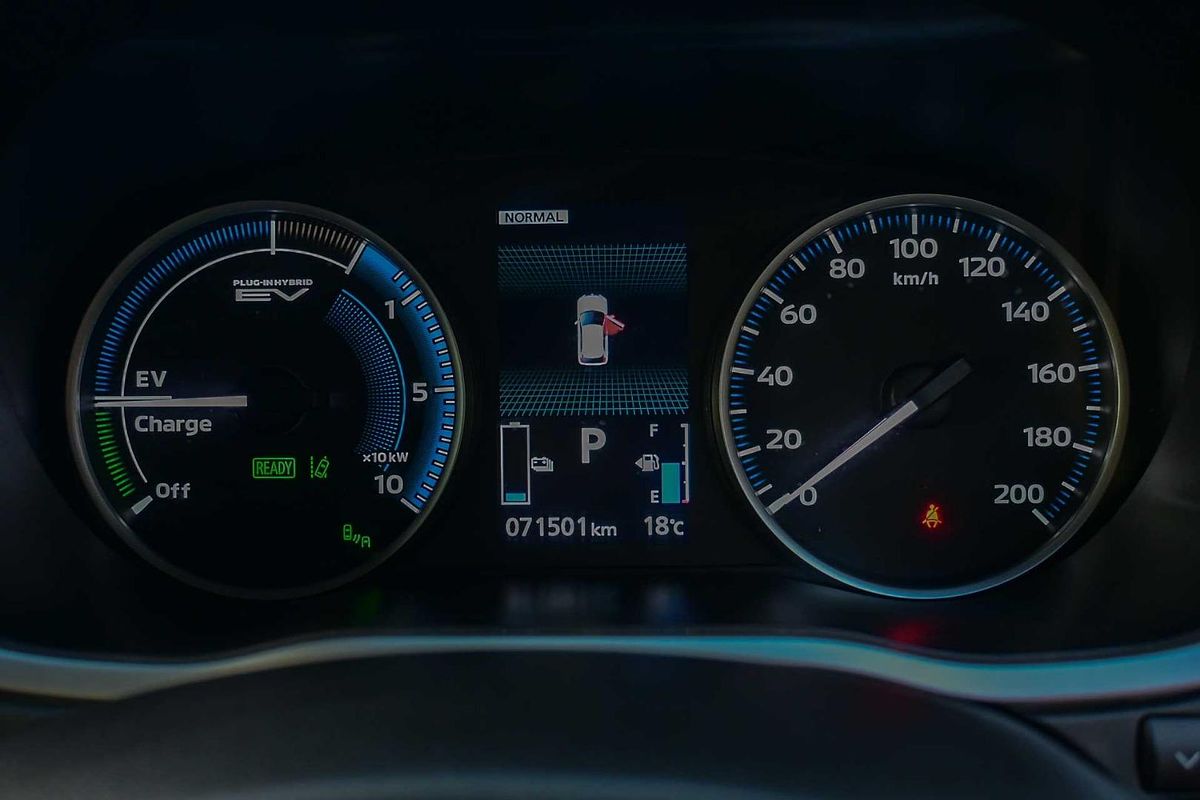 2022 Mitsubishi Eclipse Cross PHEV Exceed YB