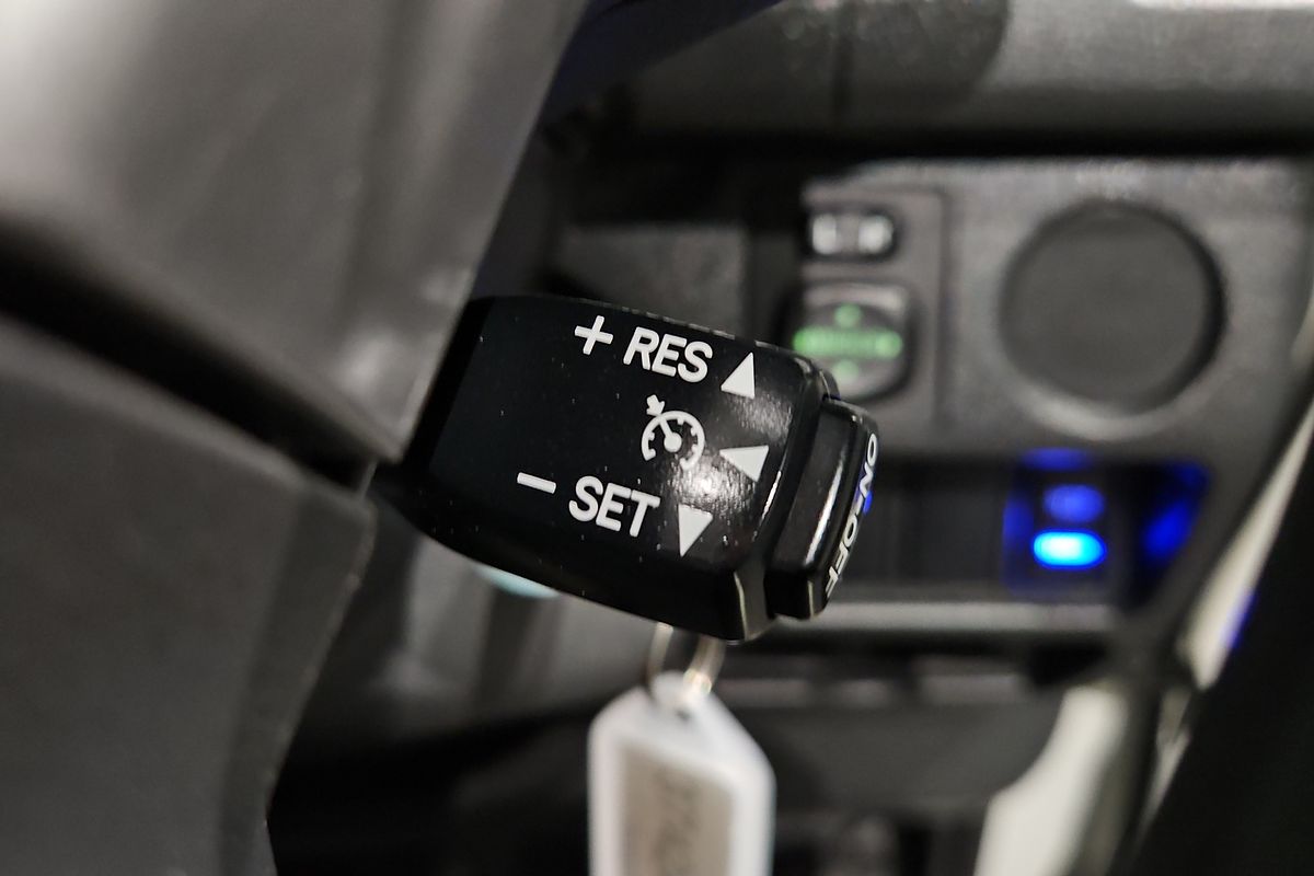 2018 Toyota Hiace Commuter KDH223R