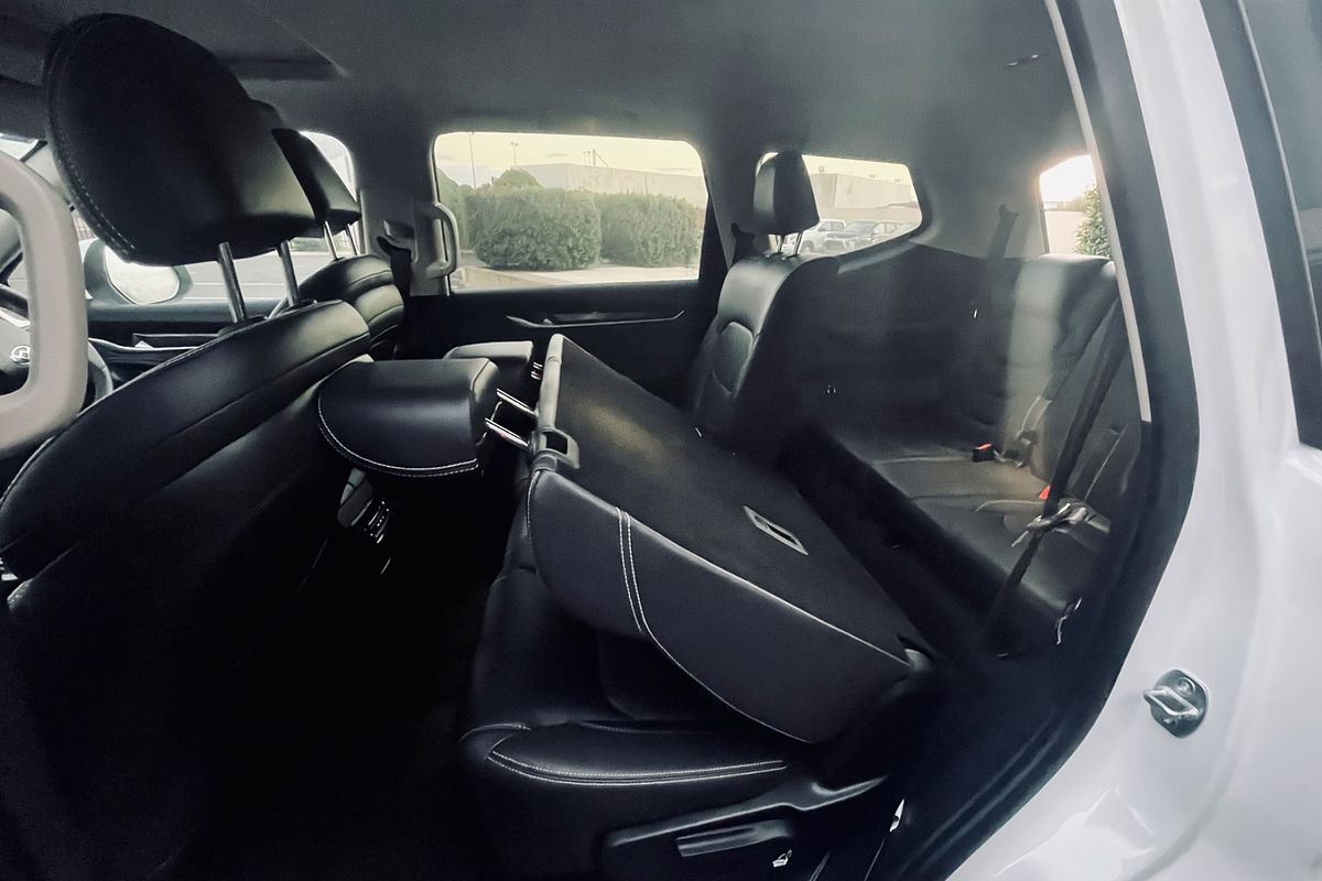 2022 LDV D90 Executive SV9A