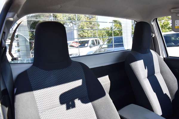 2022 Toyota Hilux Workmate TGN121R Rear Wheel Drive
