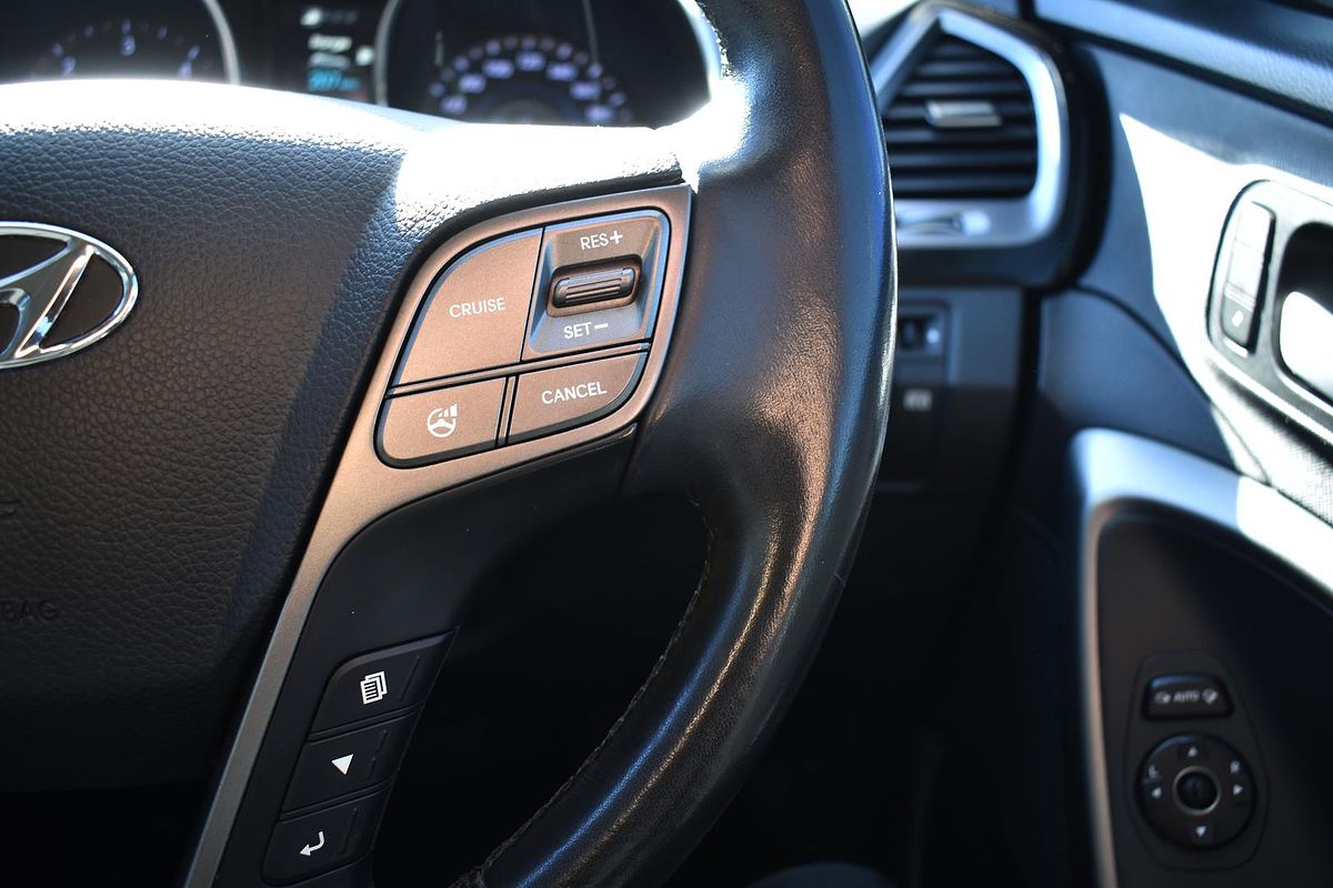 2014 Hyundai Santa Fe Highlander DM2