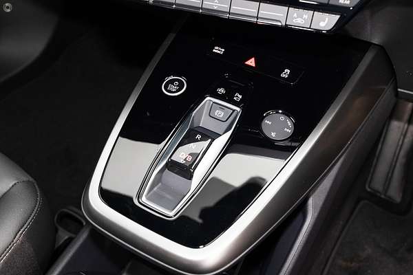 2025 Audi Q4 e-tron 45 F4