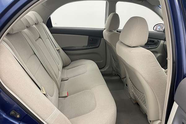 2004 Kia Cerato LD