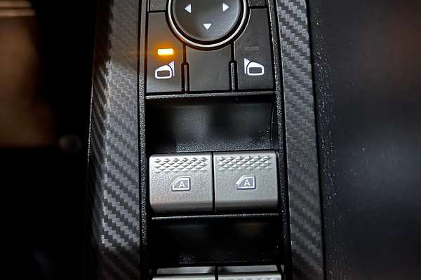 2023 Mitsubishi Outlander ES ZM