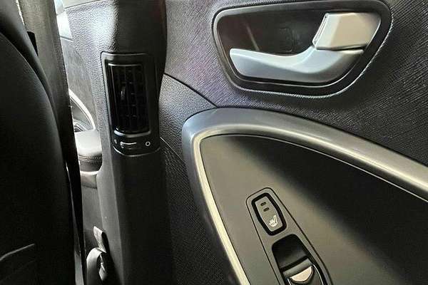 2014 Hyundai Santa Fe Highlander DM