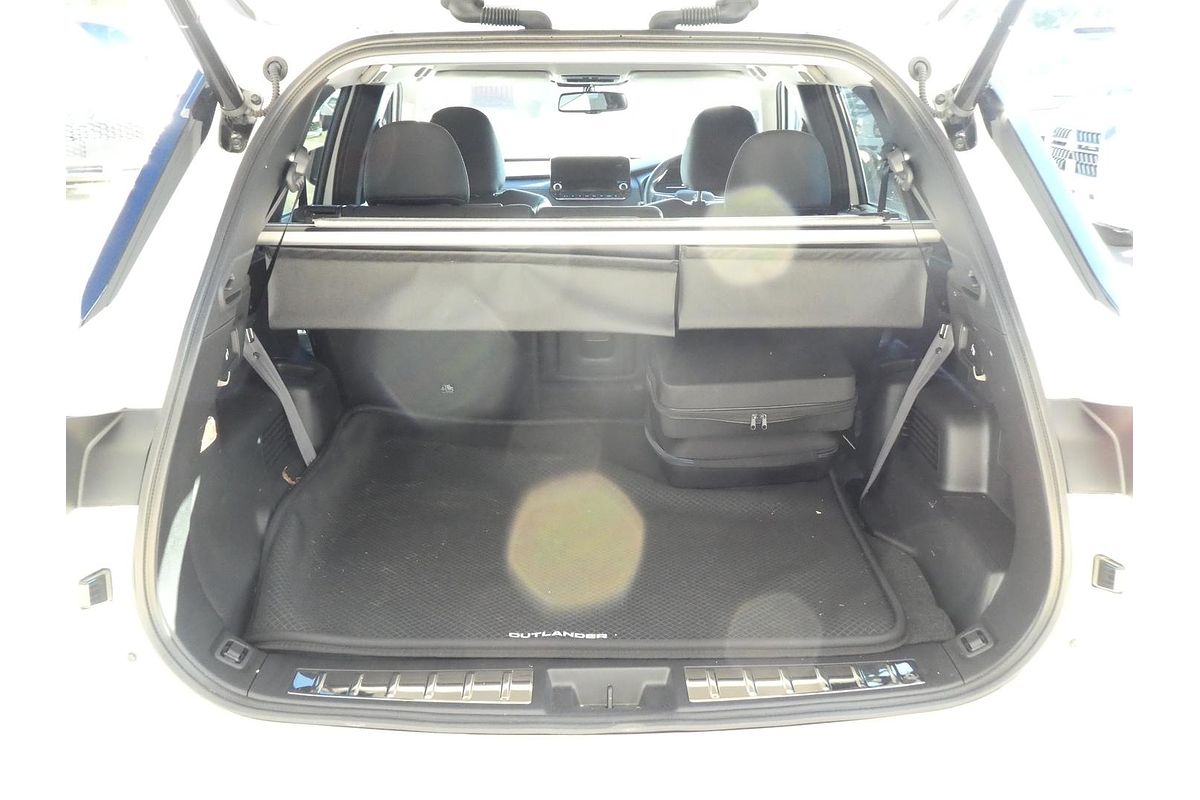 2024 Mitsubishi Outlander PHEV Exceed ZM
