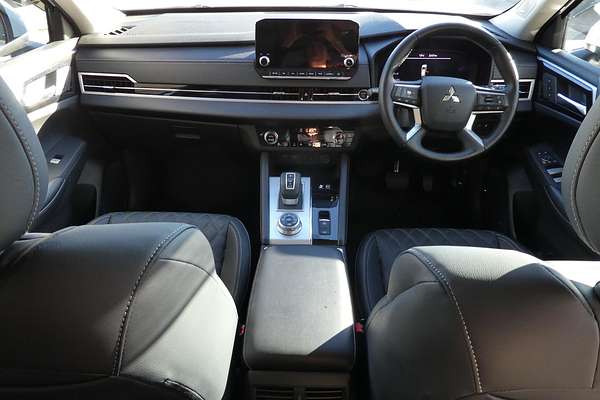 2024 Mitsubishi Outlander PHEV Exceed ZM