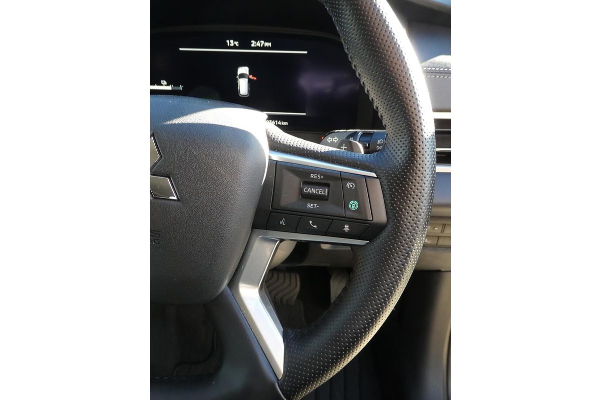 2024 Mitsubishi Outlander PHEV Exceed ZM