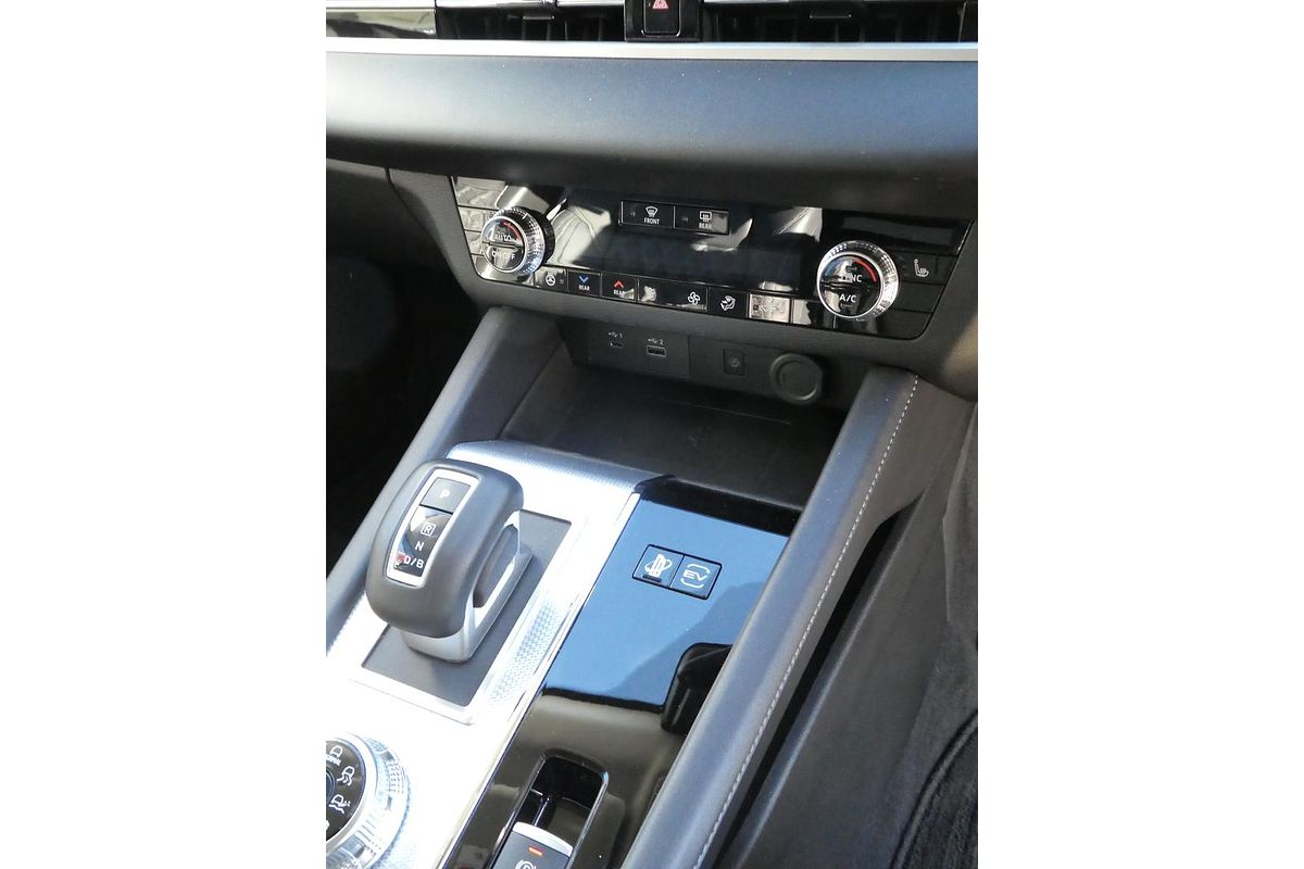 2024 Mitsubishi Outlander PHEV Exceed ZM