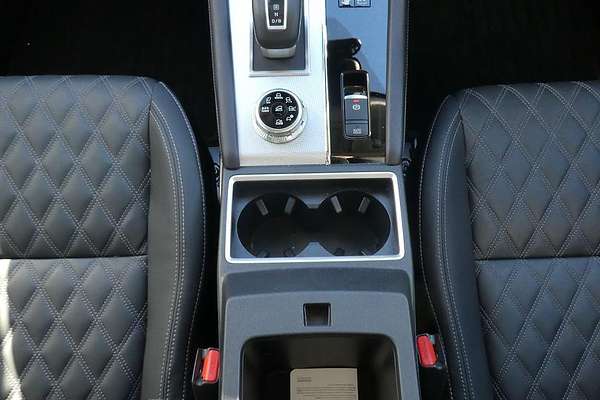 2024 Mitsubishi Outlander PHEV Exceed ZM