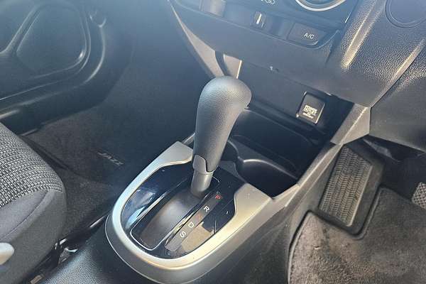 2017 Honda Jazz VTi GF