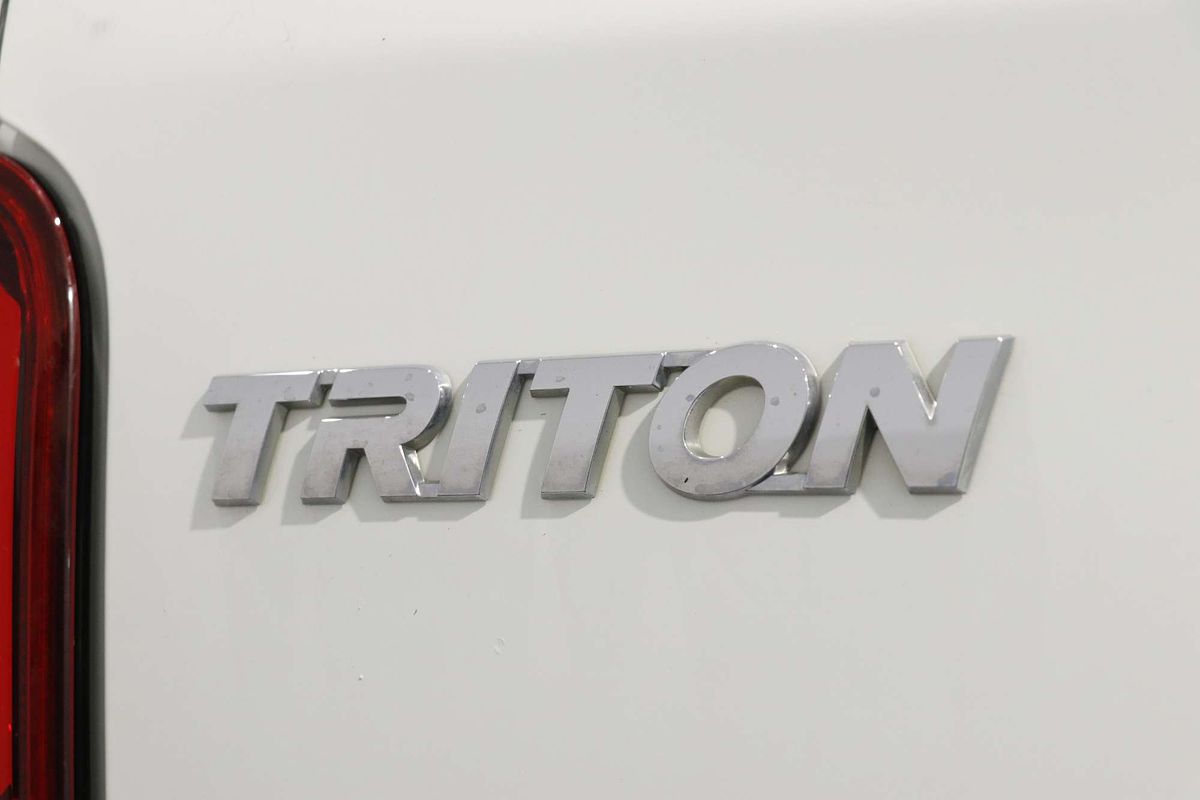 2019 Mitsubishi Triton GLX MR 4X4