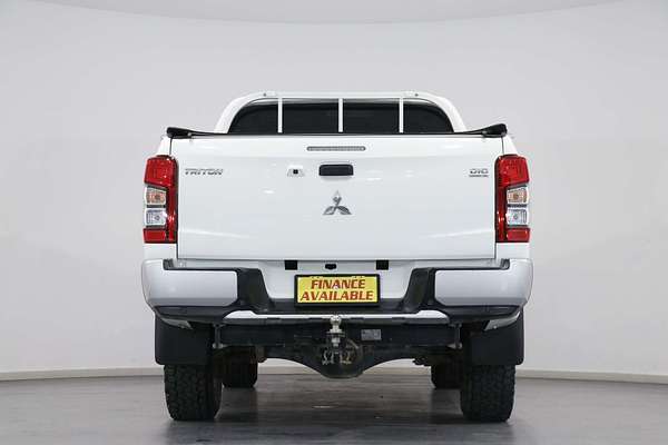 2019 Mitsubishi Triton GLX MR 4X4