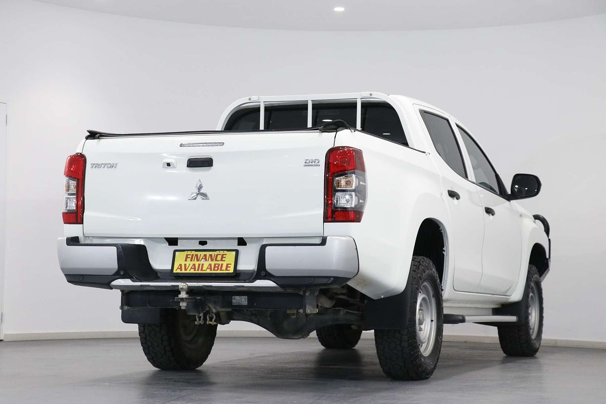 2019 Mitsubishi Triton GLX MR 4X4