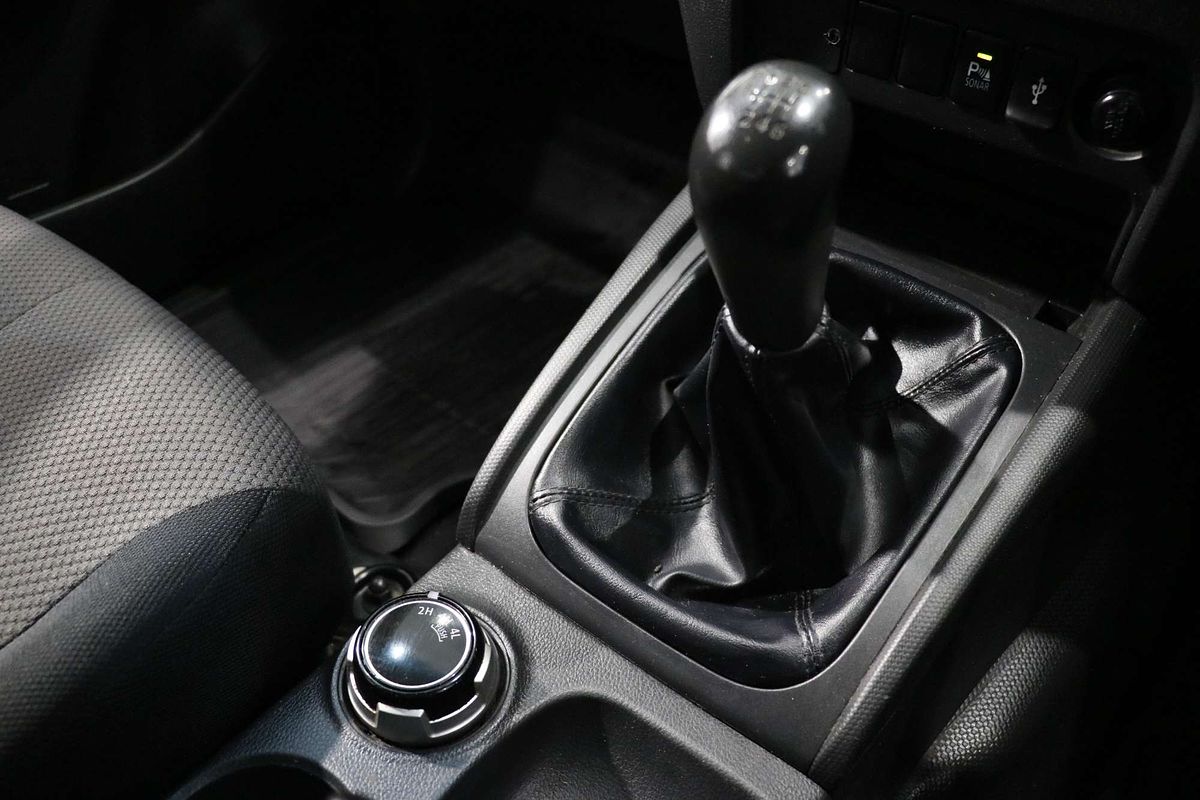 2019 Mitsubishi Triton GLX MR 4X4