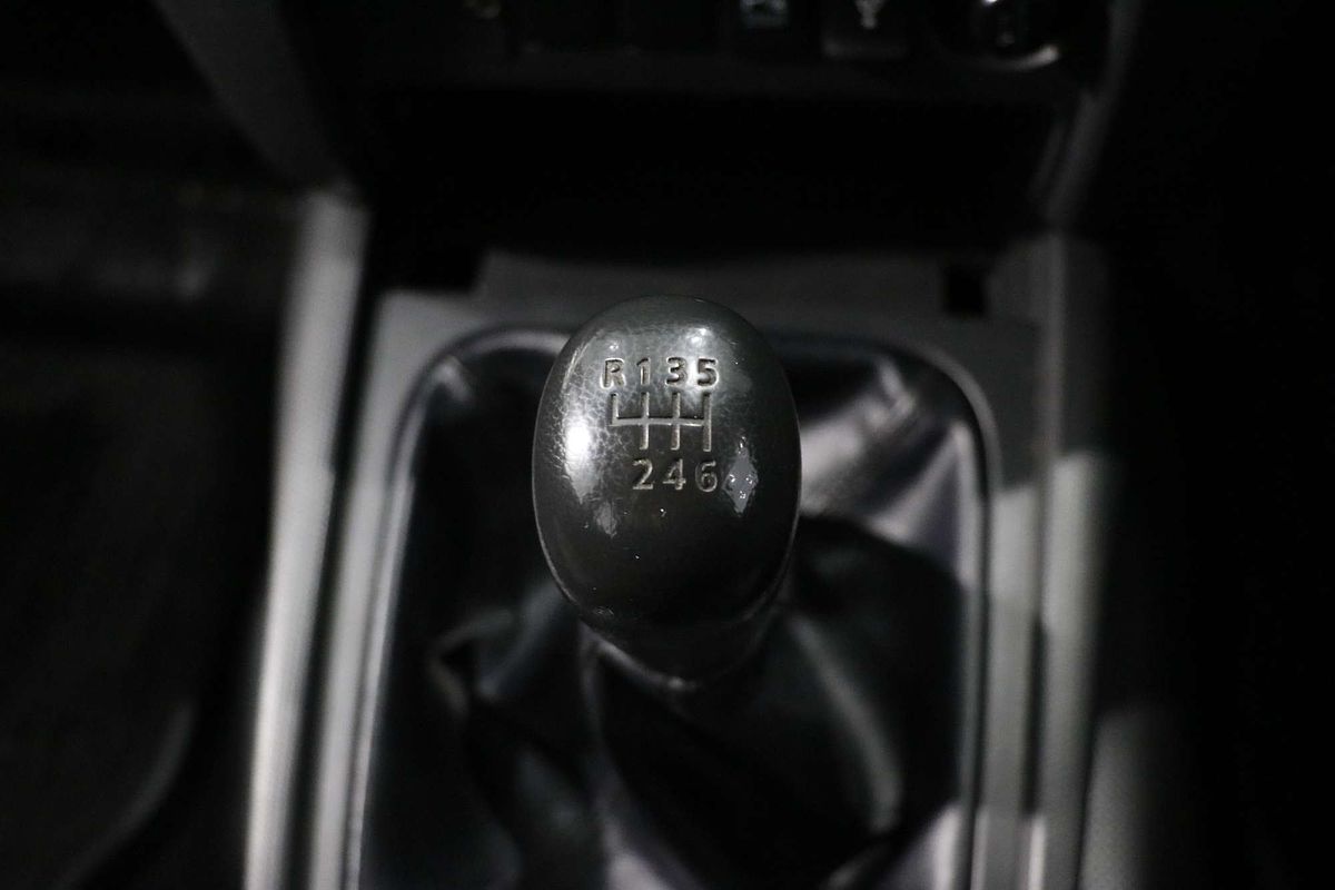 2019 Mitsubishi Triton GLX MR 4X4