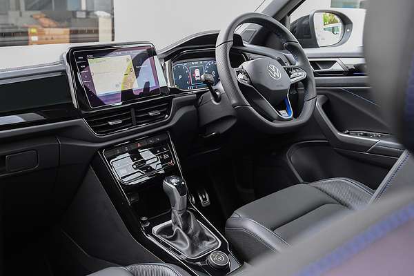 2025 Volkswagen T-Roc R D11