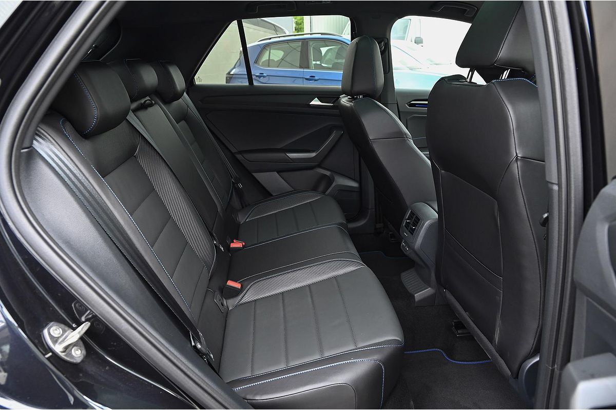 2025 Volkswagen T-Roc R D11
