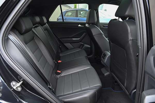 2025 Volkswagen T-Roc R D11