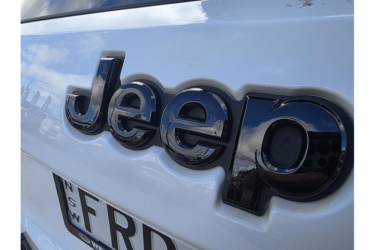 2021 Jeep Grand Cherokee Night Eagle WK