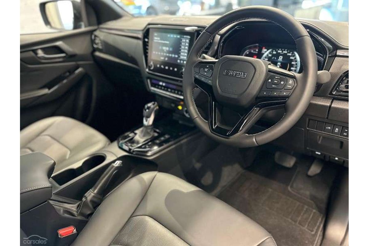 2025 Isuzu D-MAX BLADE 4X4