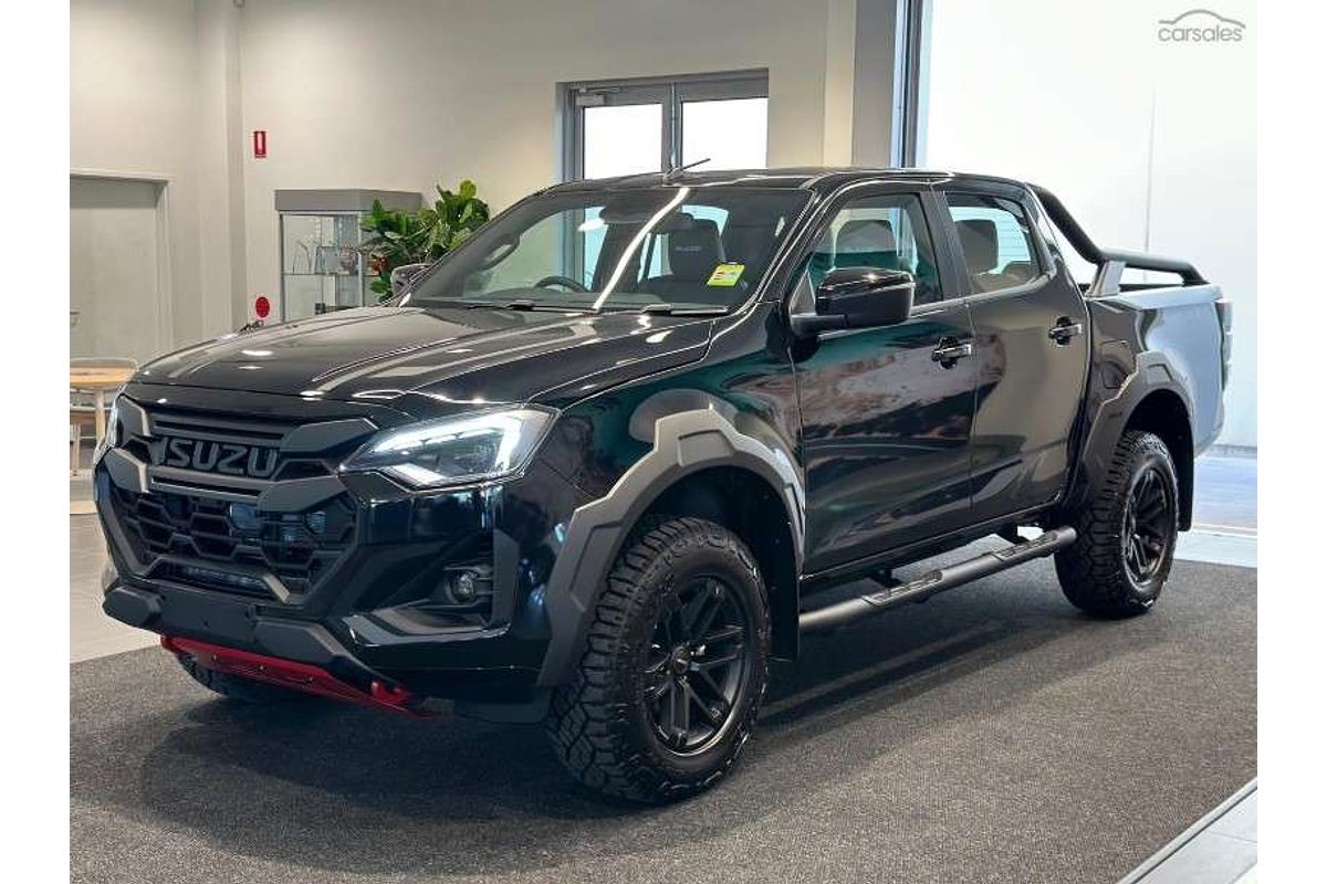 2025 Isuzu D-MAX BLADE 4X4
