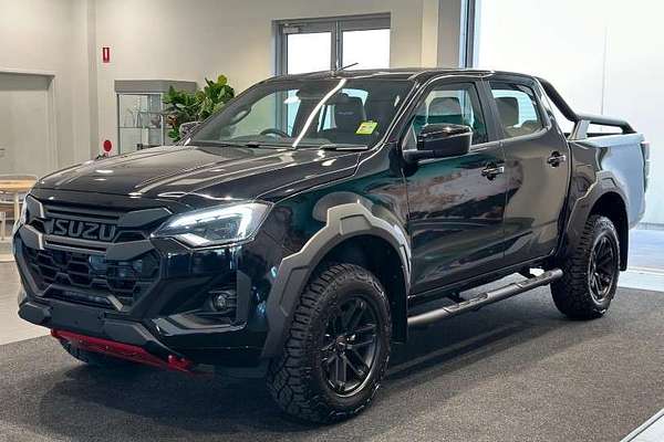 2025 Isuzu D-MAX BLADE 4X4