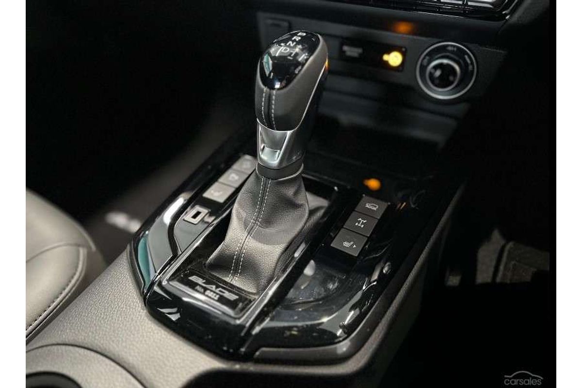 2025 Isuzu D-MAX BLADE 4X4