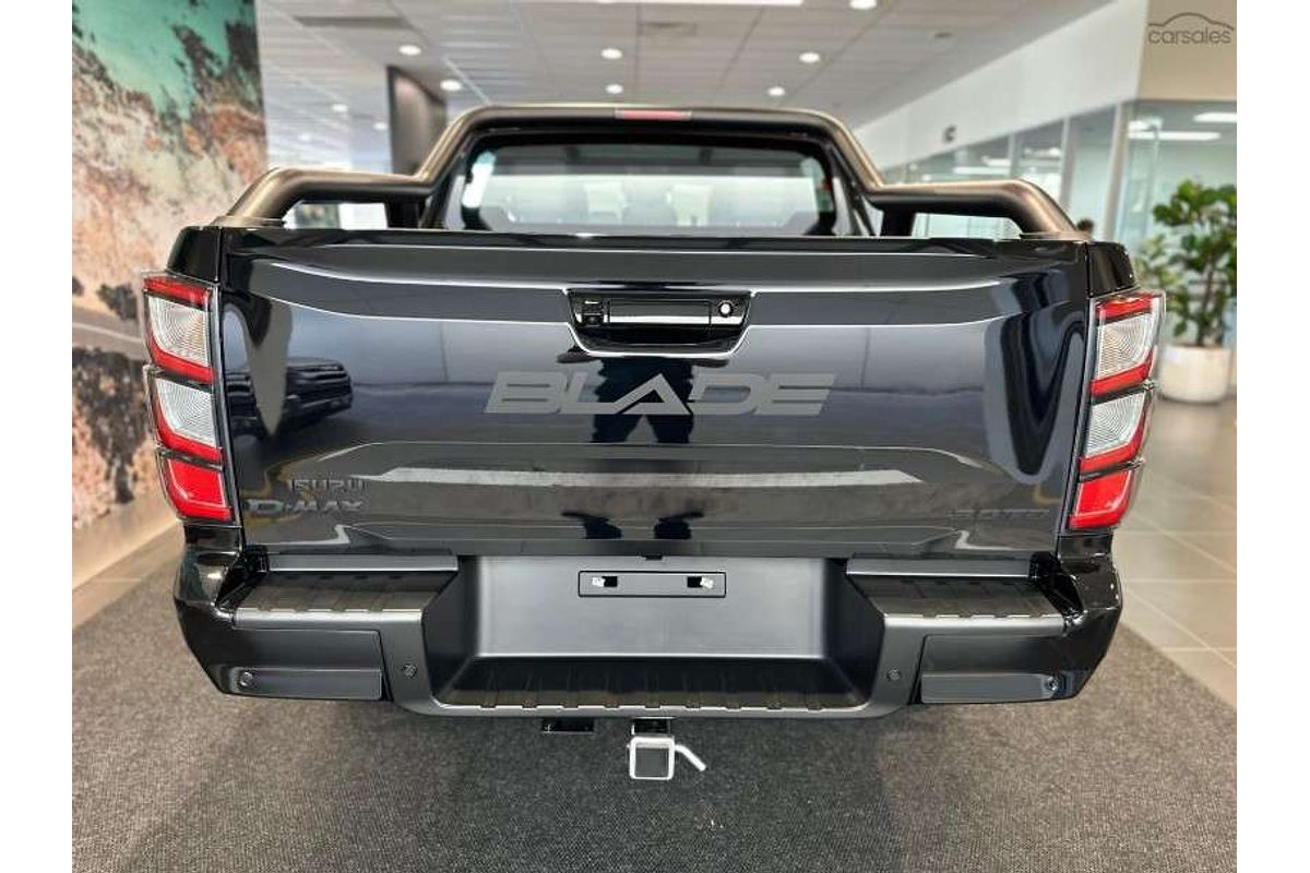 2025 Isuzu D-MAX BLADE 4X4