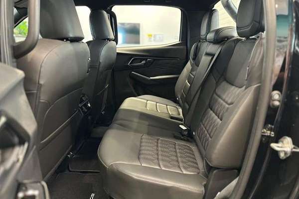 2025 Isuzu D-MAX BLADE 4X4