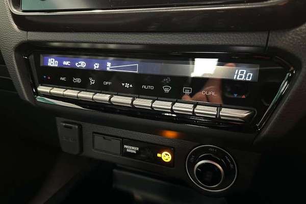2025 Isuzu D-MAX BLADE 4X4