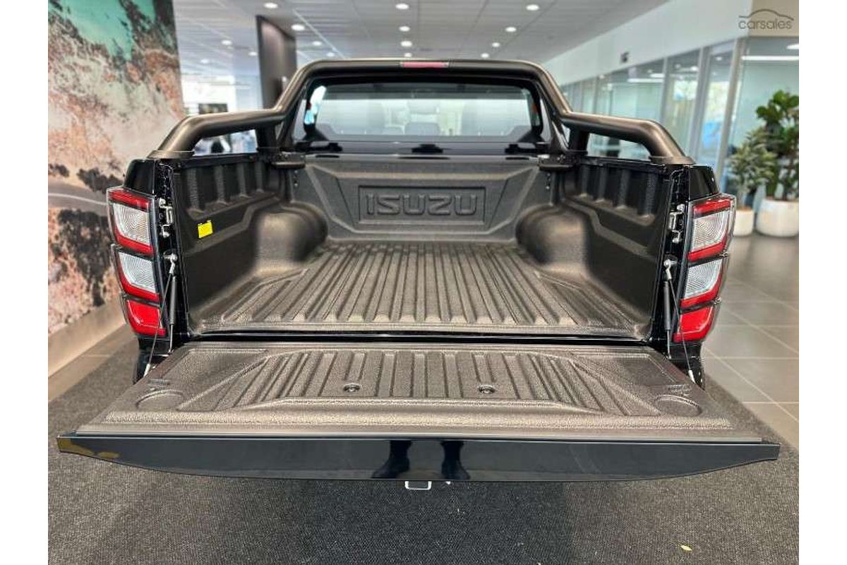 2025 Isuzu D-MAX BLADE 4X4
