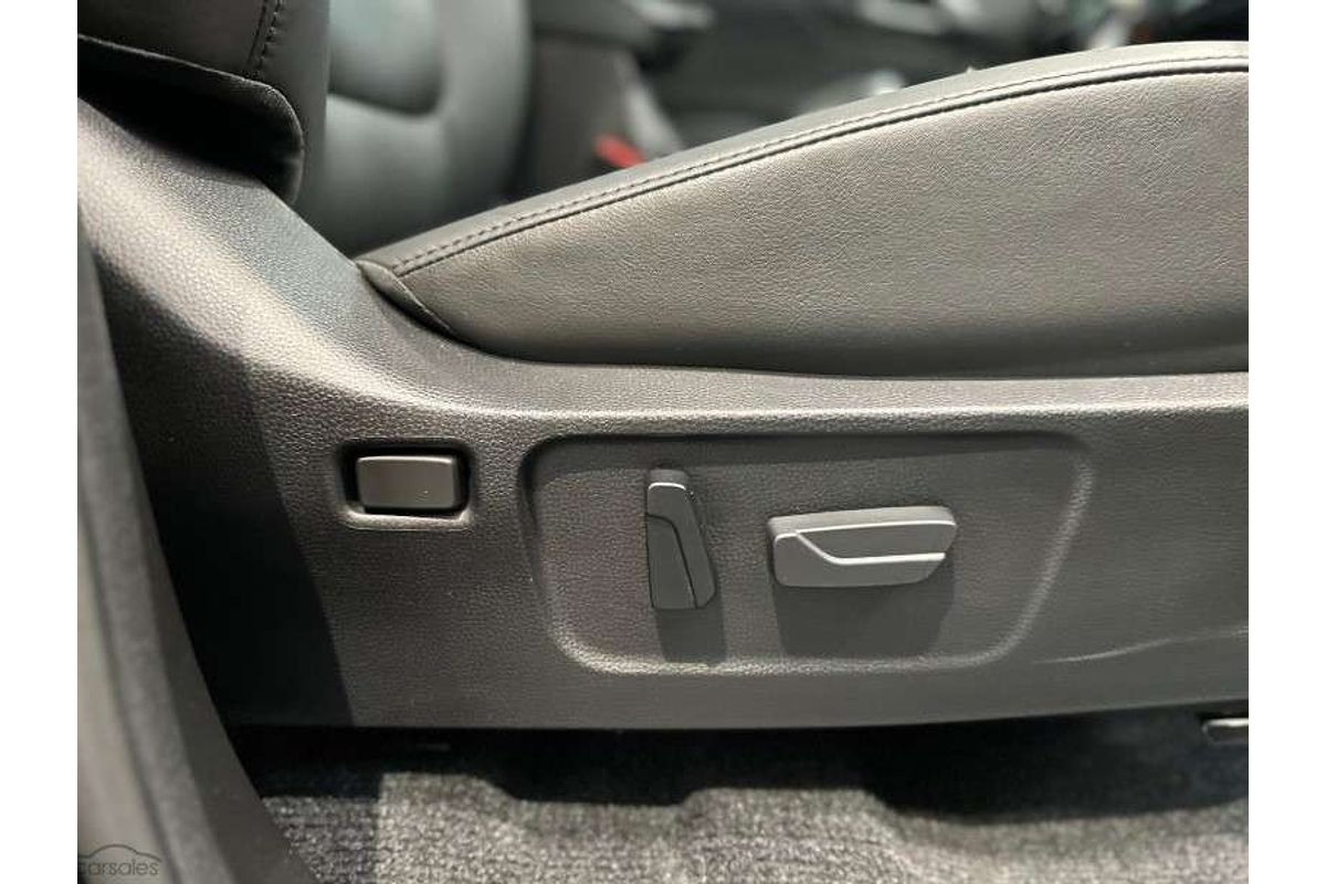 2025 Isuzu D-MAX BLADE 4X4