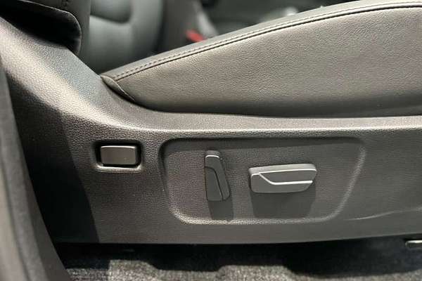 2025 Isuzu D-MAX BLADE 4X4