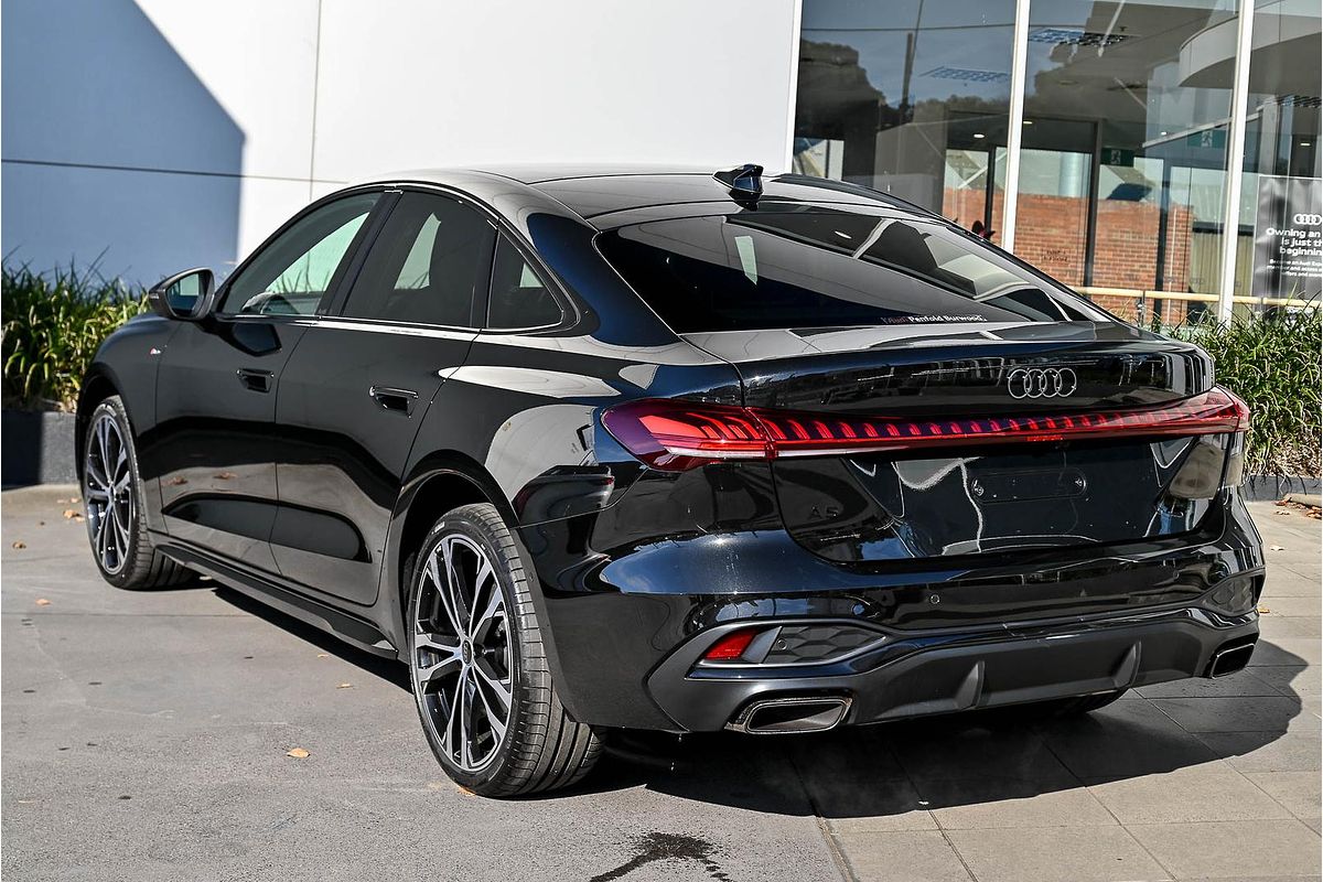 2025 Audi A5 TFSI 150kW S line B10