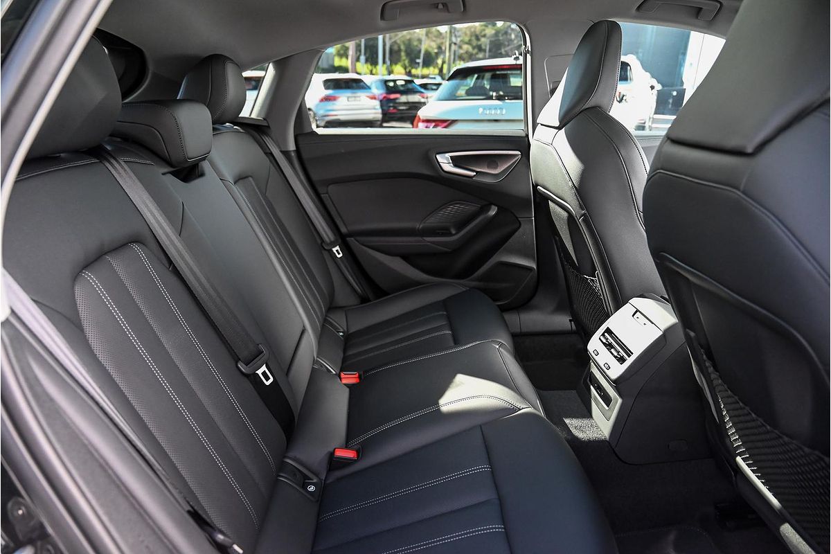 2025 Audi A5 TFSI 150kW S line B10