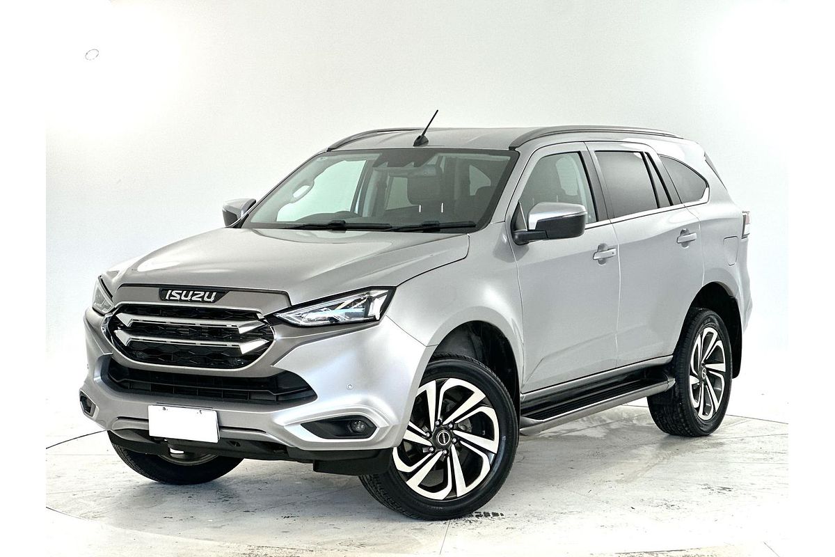 2022 Isuzu MU-X LS-T