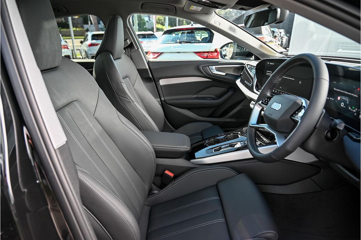 2025 Audi A5 TFSI 150kW S line B10